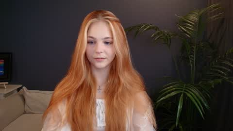 Polly  online show from 01-16-25, 03:23