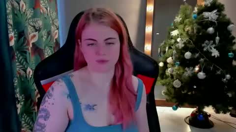 Snapshot of jolly_doll_ chatting on 12-07-24, 06:10 Jolly online show from 12-07-24, 06:10
