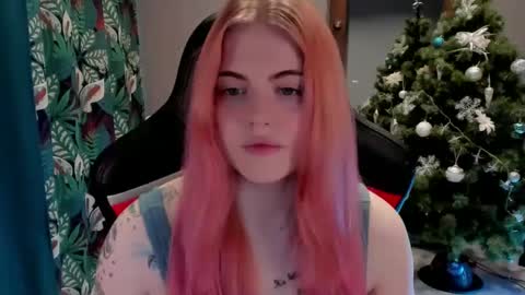 Snapshot of jolly_doll_ chatting on 12-09-24, 02:56 Jolly online show from 12-09-24, 02:56