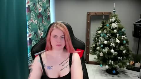 Snapshot of jolly_doll_ chatting on 12-21-24, 07:35 Jolly online show from 12-21-24, 07:35