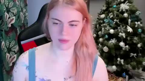 Snapshot of jolly_doll_ chatting on 01-02-25, 02:54 Jolly online show from 01-02-25, 02:54