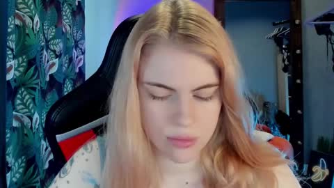 Snapshot of jolly_doll_ chatting on 01-24-25, 03:00 Jolly online show from 01-24-25, 03:00