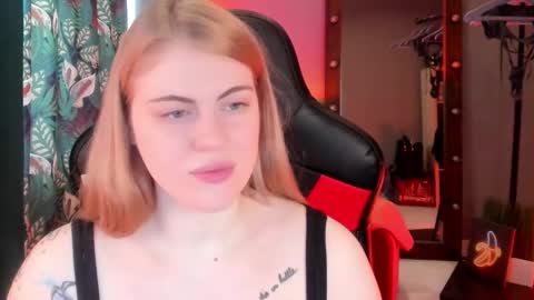 Snapshot of jolly_doll_ chatting on 03-10-25, 07:10 Jolly online show from 03-10-25, 07:10