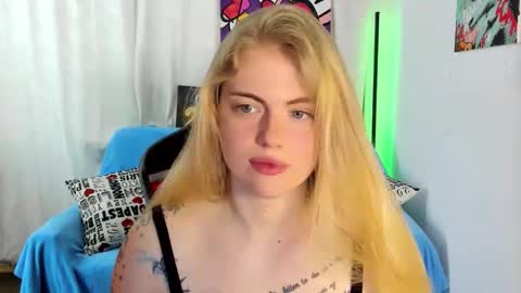 Jolly online show from 06-08-26, 02:56