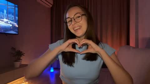 jolly_dollyy online show from 04-19-26, 08:11