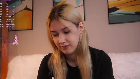 Viola online show from 04-12-26, 01:16