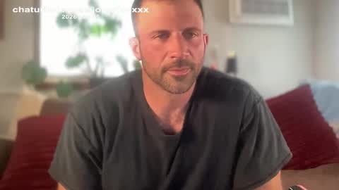 Snapshot of jonariesxxx chatting on 05-05-26, 08:06 Jon Aries online show from 05-05-26, 08:06