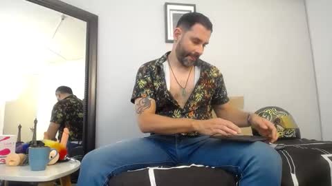  JONAS BEARD  online show from 11-03-25, 07:37