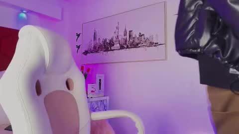 Jonas  online show from 11-16-25, 01:17