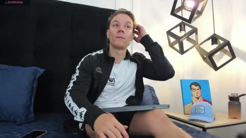 Jonathan Danielss  online show from 03-05-25, 12:11