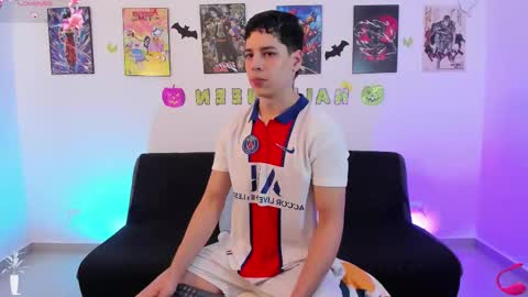 Instagram jonathanfit14 online show from 11-05-25, 08:42