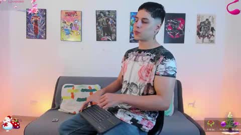 Instagram jonathanfit14 online show from 12-02-25, 10:05