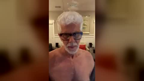 Snapshot of jonathanmandm chatting on 07-30-26, 04:11 jonathanmandm online show from 07-30-26, 04:11