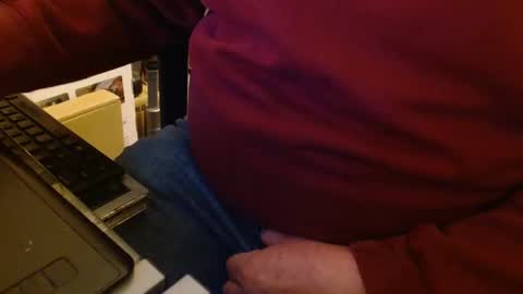 joncpics online show from 12-18-24, 12:43