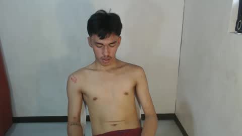 Snapshot of jonel_xx chatting on 04-21-26, 01:42 jonel online show from 04-21-26, 01:42