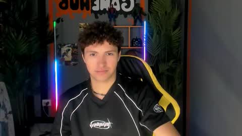 Jonny online show from 11-28-25, 08:28