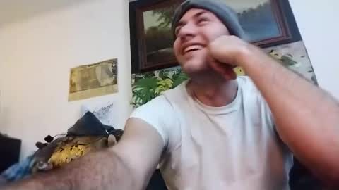 Snapshot of jonnyblow chatting on 12-23-24, 02:13 J online show from 12-23-24, 02:13