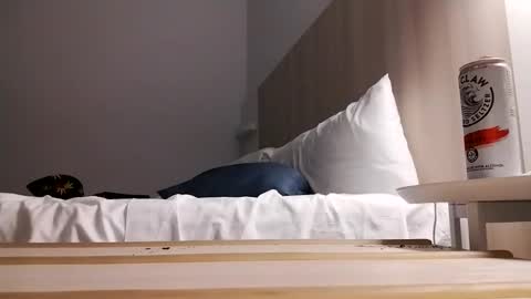 Snapshot of jonnyblow chatting on 02-05-25, 03:45 J online show from 02-05-25, 03:45