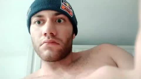 Snapshot of jonnyblow chatting on 03-08-25, 09:17 J online show from 03-08-25, 09:17