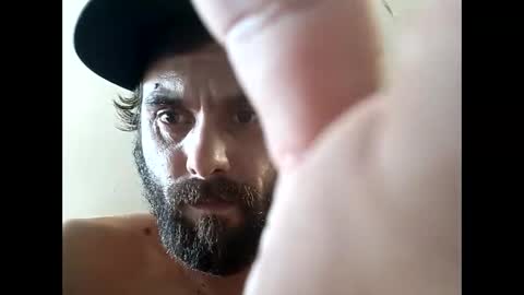 Snapshot of jonnyison chatting on 09-12-25, 11:26 jonnyison online show from 09-12-25, 11:26