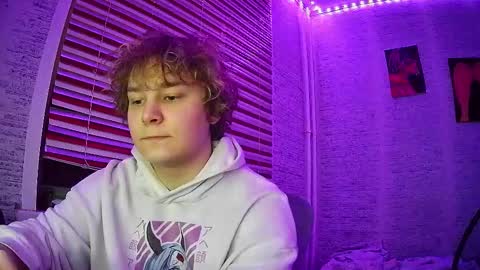 Snapshot of jonnymyloka chatting on 12-29-24, 08:58 JONNY online show from 12-29-24, 08:58