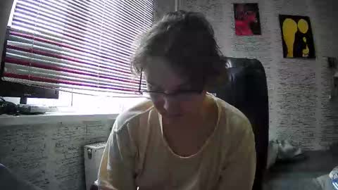 Snapshot of jonnymyloka chatting on 03-11-25, 11:33 JONNY online show from 03-11-25, 11:33