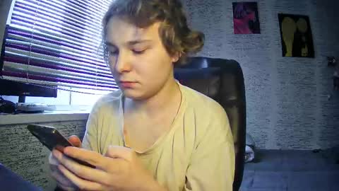 Snapshot of jonnymyloka chatting on 03-12-25, 08:19 JONNY online show from 03-12-25, 08:19