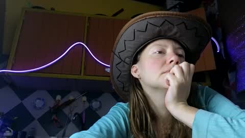 Jony Marta GMT 2000-0100 every day online show from 11-28-25, 04:04