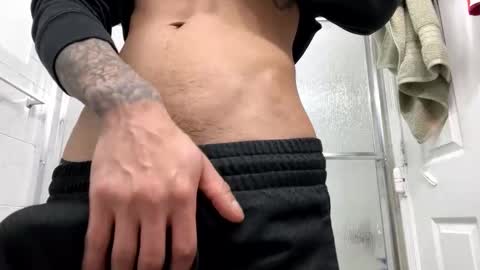 Snapshot of jonyflak chatting on 12-12-24, 10:42 Joohn online show from 12-12-24, 10:42