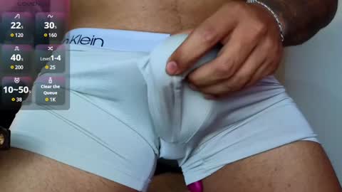 Snapshot of jordylatin202 chatting on 12-14-24, 02:56 DAVID online show from 12-14-24, 02:56