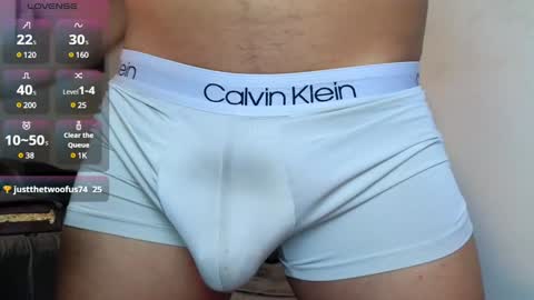 Snapshot of jordylatin202 chatting on 01-06-25, 02:15 DAVID online show from 01-06-25, 02:15