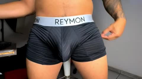 Snapshot of jordylatin202 chatting on 10-03-25, 01:02 DAVID online show from 10-03-25, 01:02