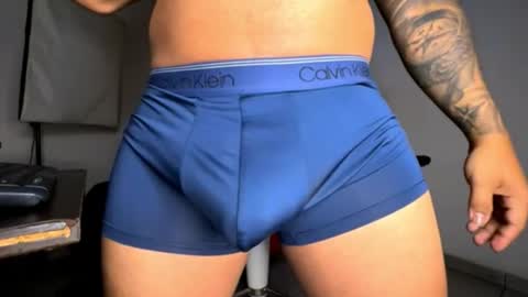 Snapshot of jordylatin202 chatting on 10-12-25, 11:04 DAVID online show from 10-12-25, 11:04