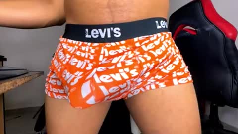 Snapshot of jordylatin202 chatting on 11-23-25, 11:15 DAVID online show from 11-23-25, 11:15