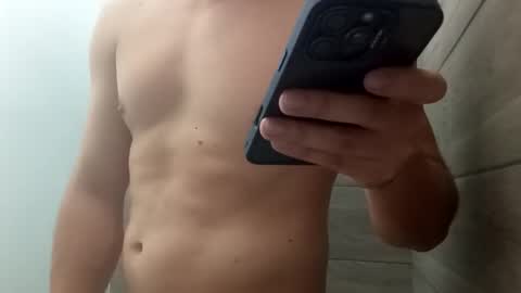 Snapshot of jorgelatino1919 chatting on 02-22-26, 02:59 jorgelatino1919 online show from 02-22-26, 02:59