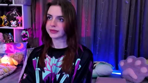 Snapshot of jorougumo chatting on 11-20-25, 05:12 Rose online show from 11-20-25, 05:12