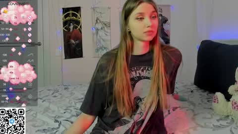 Snapshot of jorroger chatting on 02-09-25, 12:06 Mila online show from 02-09-25, 12:06