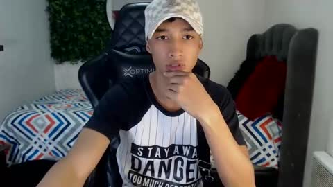 Snapshot of jose_sexycumm chatting on 02-16-25, 06:54 jose_sexycumm online show from 02-16-25, 06:54