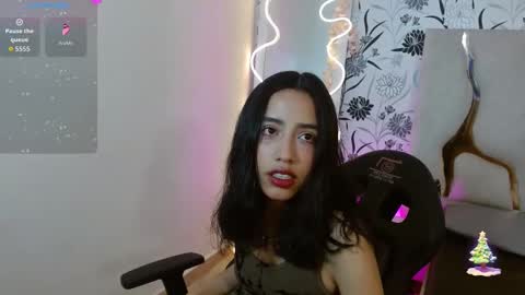 Snapshot of joselyn_tay chatting on 11-24-25, 11:43 Joselyn online show from 11-24-25, 11:43