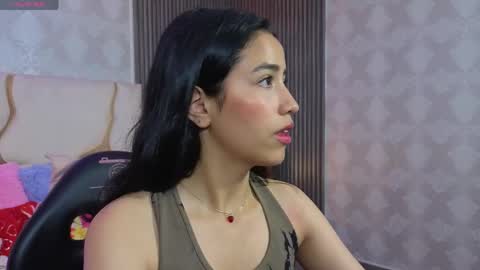 Joselyn  online show from 05-12-26, 01:19