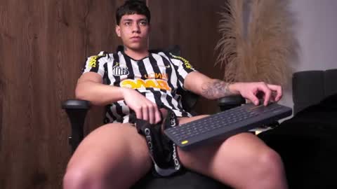 Josep online show from 04-06-26, 04:46