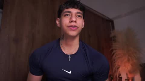 Josep online show from 04-18-26, 01:20