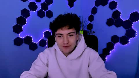 joseph_bear_ online show from 04-08-26, 08:14