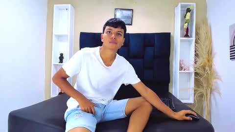 Snapshot of joseph_gonzalez chatting on 12-16-25, 07:52 Joseph Gonzalez online show from 12-16-25, 07:52