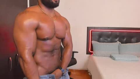 Snapshot of joseph_palacios chatting on 11-19-25, 04:40 joseph palacios online show from 11-19-25, 04:40