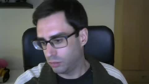 Snapshot of josevd chatting on 12-10-24, 04:17 Jose online show from 12-10-24, 04:17