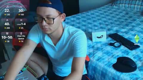 Snapshot of josh_18cm chatting on 10-18-25, 10:10 josh_18cm online show from 10-18-25, 10:10