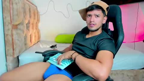 Snapshot of josh_cam99 chatting on 07-10-26, 02:27 JOSH online show from 07-10-26, 02:27