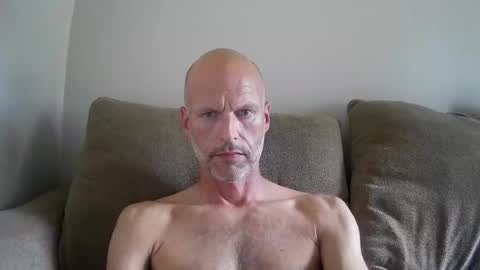 Snapshot of joshking2017 chatting on 06-18-26, 04:22 joshking2017 online show from 06-18-26, 04:22