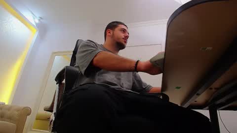 JoshKnight online show from 10-24-25, 05:15